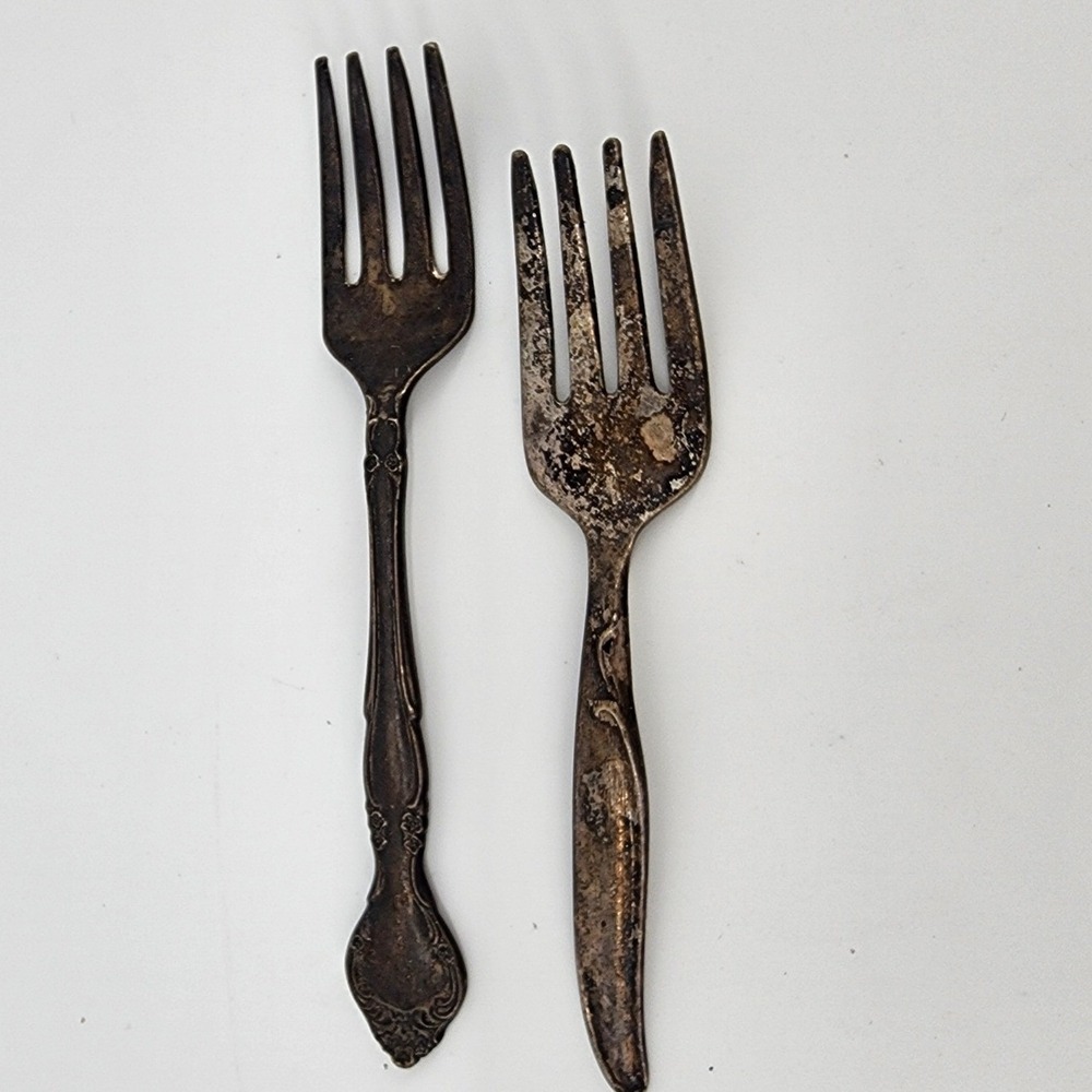 Vintage Ornate Silverplate Forks‎ Set of 2 Heavily Tarnished Patina